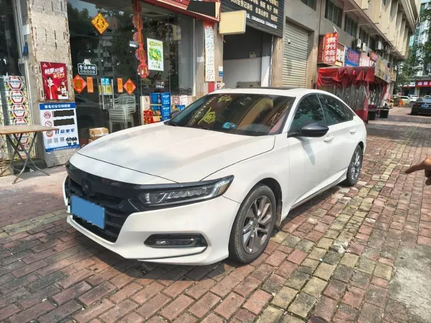 2021 Honda Accord 1.5T 194HP L4 CVT,autocango,china used car exporter,china ev exporter,chinese used car exporter,chinese used ev exporter