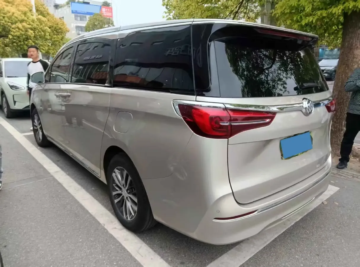 2023 Buick GL8 2.0T 237HP L4 9AT,autocango,china used car exporter,china ev exporter,chinese used car exporter,chinese used ev exporter