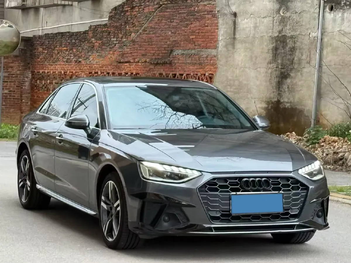2020 Audi A4L 2.0T 190HP L4 7DCT,autocango,china used car exporter,china ev exporter,chinese used car exporter,chinese used ev exporter