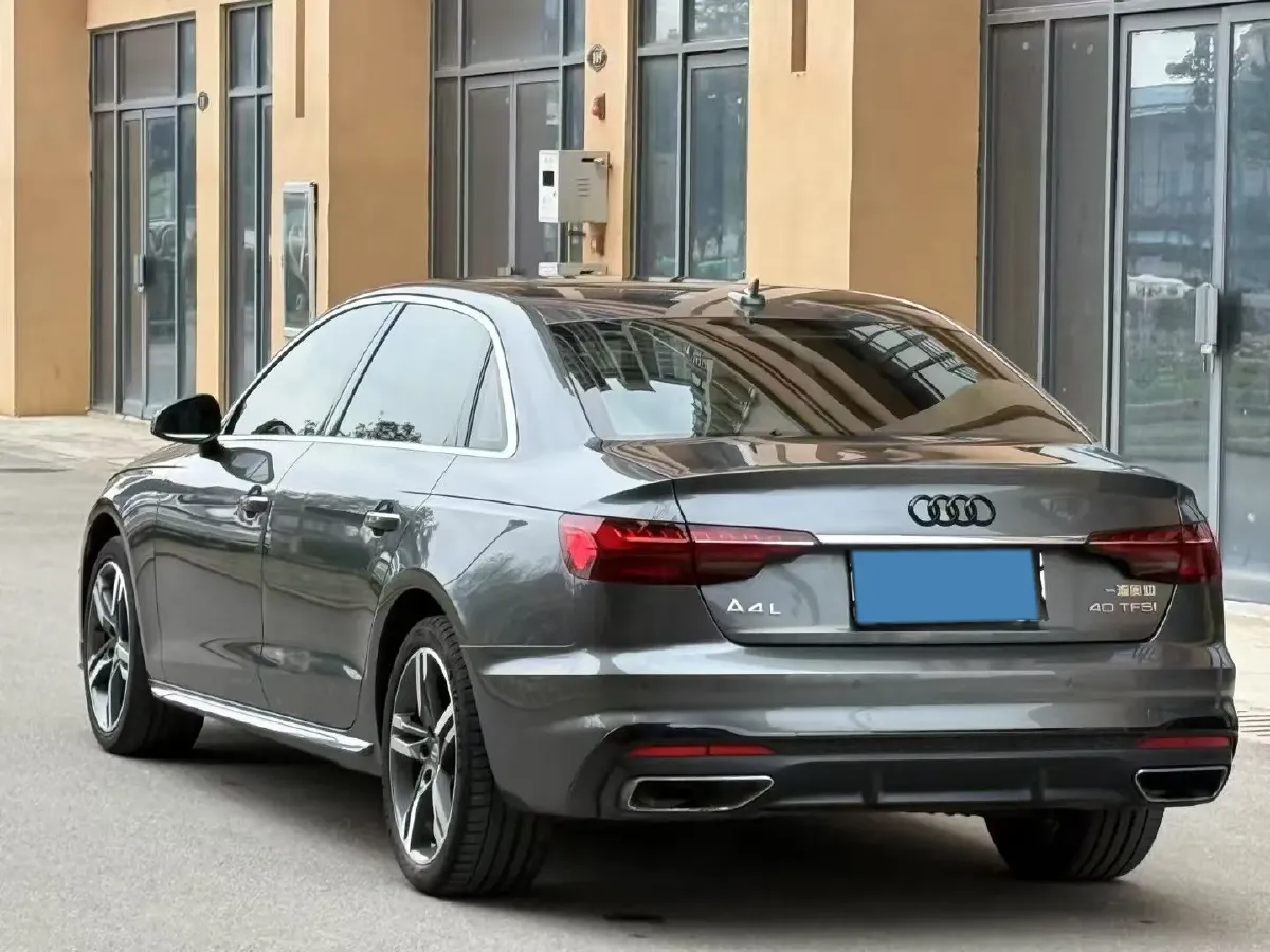 2020 Audi A4L 2.0T 190HP L4 7DCT,autocango,china used car exporter,china ev exporter,chinese used car exporter,chinese used ev exporter