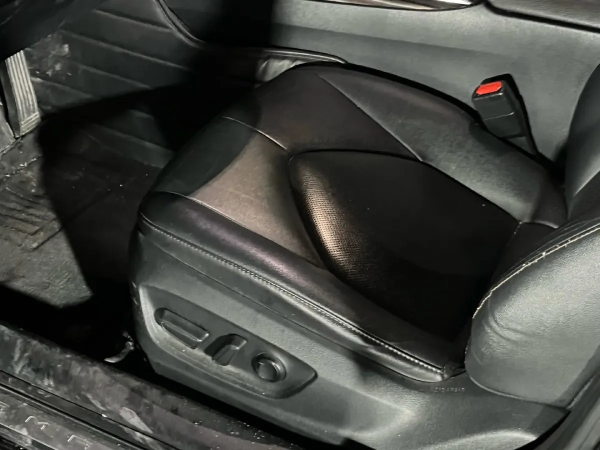 2018 Toyota Camry 2.0L 169HP L4 6AT,autocango,china used car exporter,china ev exporter,chinese used car exporter,chinese used ev exporter