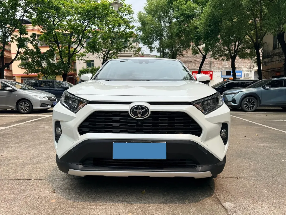 2022 Toyota RAV4 2.0L 171HP L4 CVT,autocango,china used car exporter,china ev exporter,chinese used car exporter,chinese used ev exporter