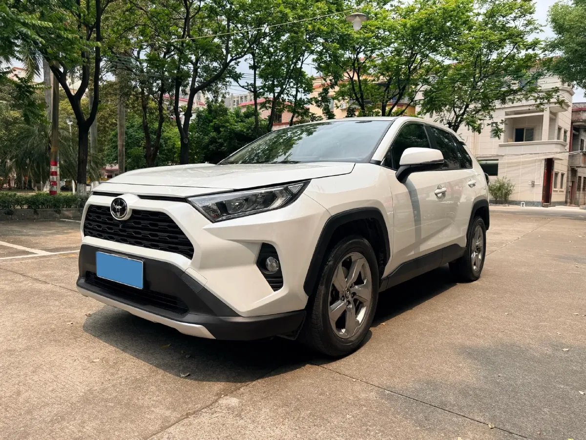 2022 Toyota RAV4 2.0L 171HP L4 CVT,autocango,china used car exporter,china ev exporter,chinese used car exporter,chinese used ev exporter
