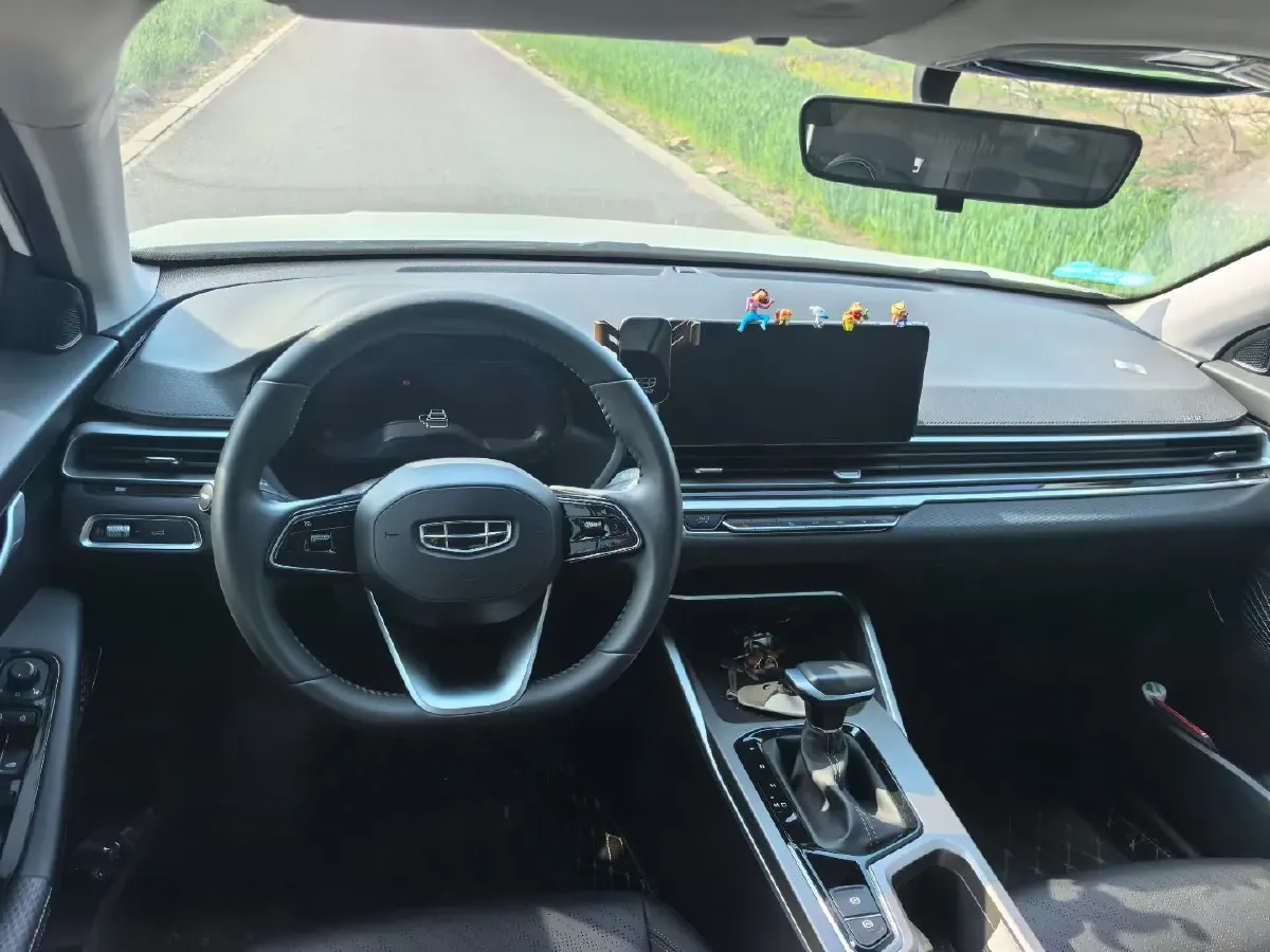 2022 Geely Emgrand 1.5L 114HP L4 CVT,autocango,china used car exporter,china ev exporter,chinese used car exporter,chinese used ev exporter