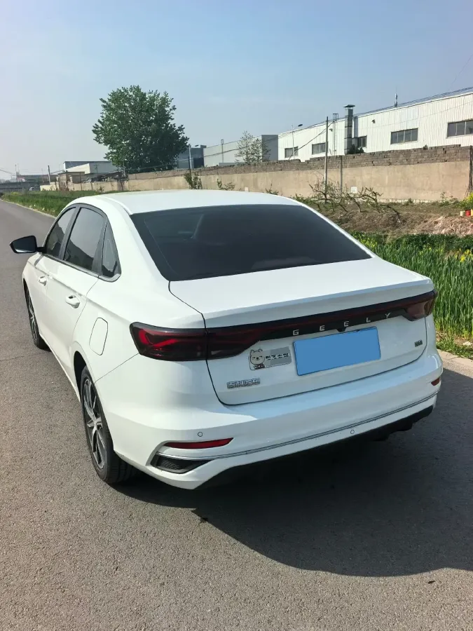 2022 Geely Emgrand 1.5L 114HP L4 CVT,autocango,china used car exporter,china ev exporter,chinese used car exporter,chinese used ev exporter