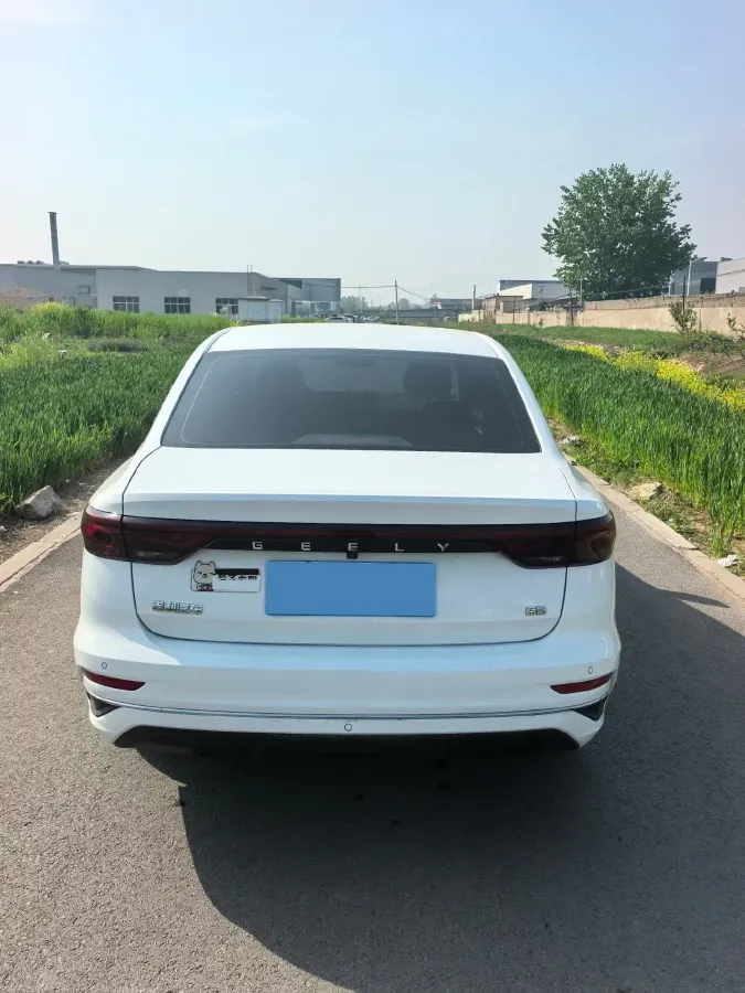 2022 Geely Emgrand 1.5L 114HP L4 CVT,autocango,china used car exporter,china ev exporter,chinese used car exporter,chinese used ev exporter