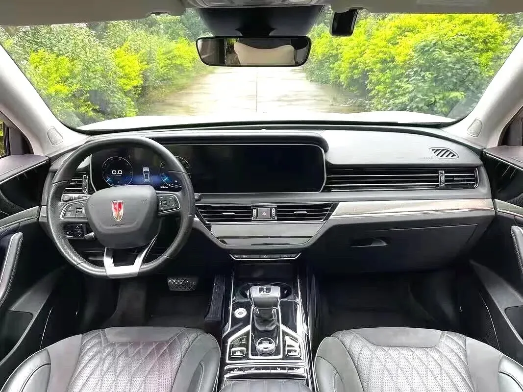 2022 HongQi HS5 2.0T 224HP L4 6AT,autocango,china used car exporter,china ev exporter,chinese used car exporter,chinese used ev exporter