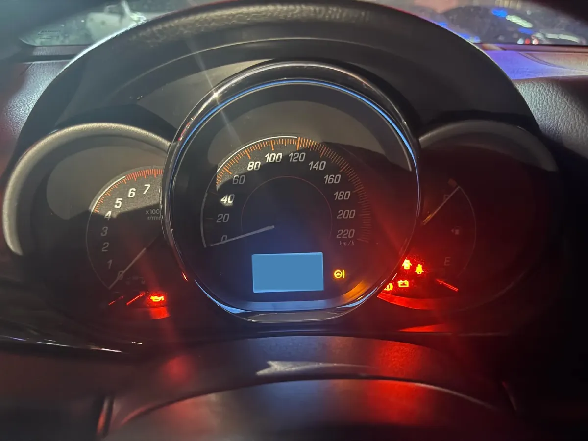 2020 Toyota Yaris L 1.5L 110HP L4 CVT,autocango,china used car exporter,china ev exporter,chinese used car exporter,chinese used ev exporter