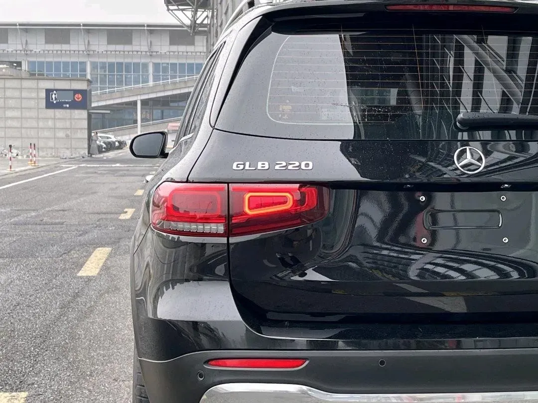 2023 Mercedes-Benz GLB Class 2.0T 190HP L4 8DCT,autocango,china used car exporter,china ev exporter,chinese used car exporter,chinese used ev exporter