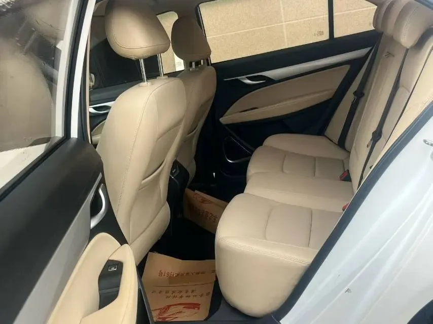 2018 Geely Emgrand 1.5L 109HP L4 5MT,autocango,china used car exporter,china ev exporter,chinese used car exporter,chinese used ev exporter