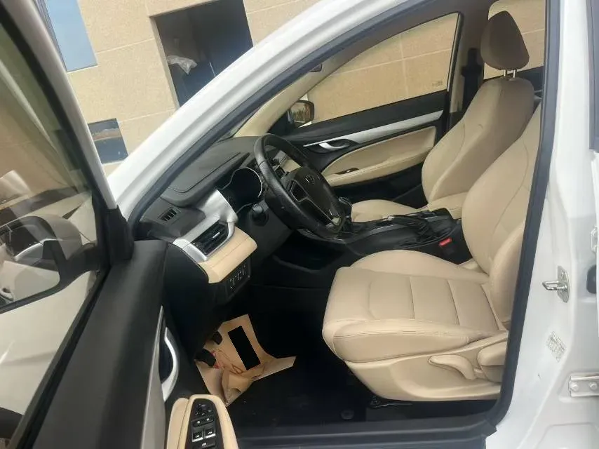 2018 Geely Emgrand 1.5L 109HP L4 5MT,autocango,china used car exporter,china ev exporter,chinese used car exporter,chinese used ev exporter