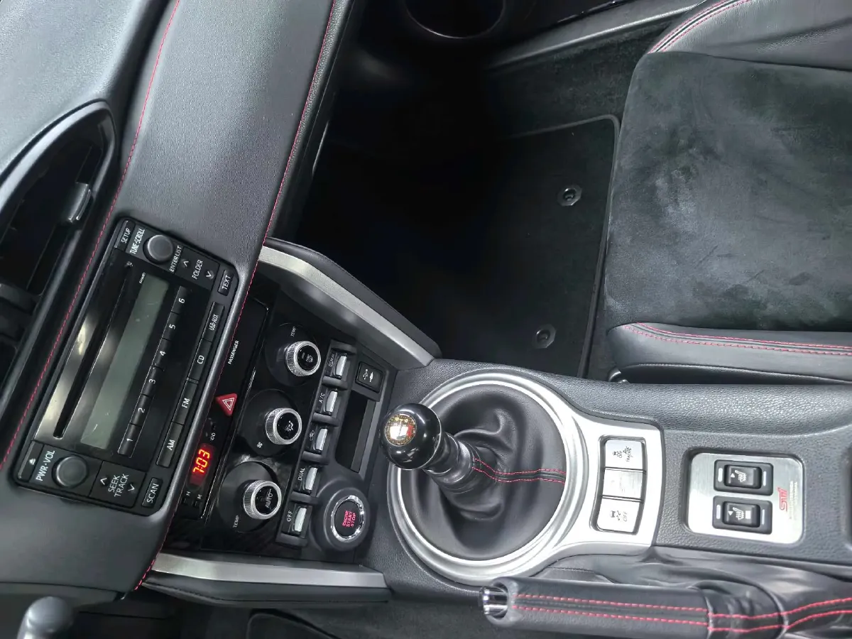 2019 Ford Focus 2.3T 280HP L4 6MT,autocango,china used car exporter,china ev exporter,chinese used car exporter,chinese used ev exporter