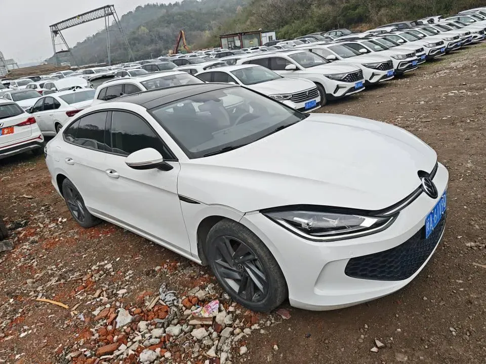 2024 Volkswagen Lamando 1.2T 116HP L4 7DCT,autocango,china used car exporter,china ev exporter,chinese used car exporter,chinese used ev exporter