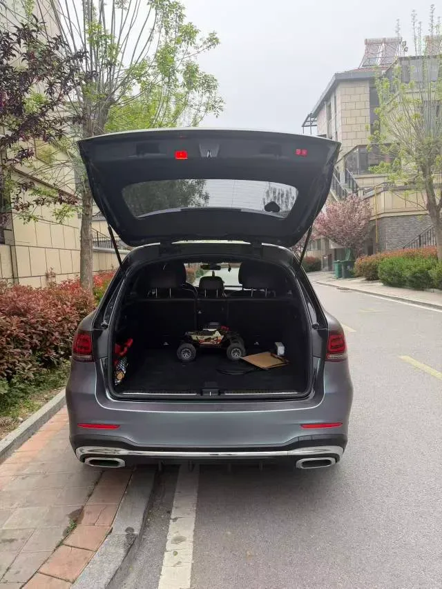 2022 Mercedes-Benz GLC Class 2.0T 258HP L4 9AT,autocango,china used car exporter,china ev exporter,chinese used car exporter,chinese used ev exporter