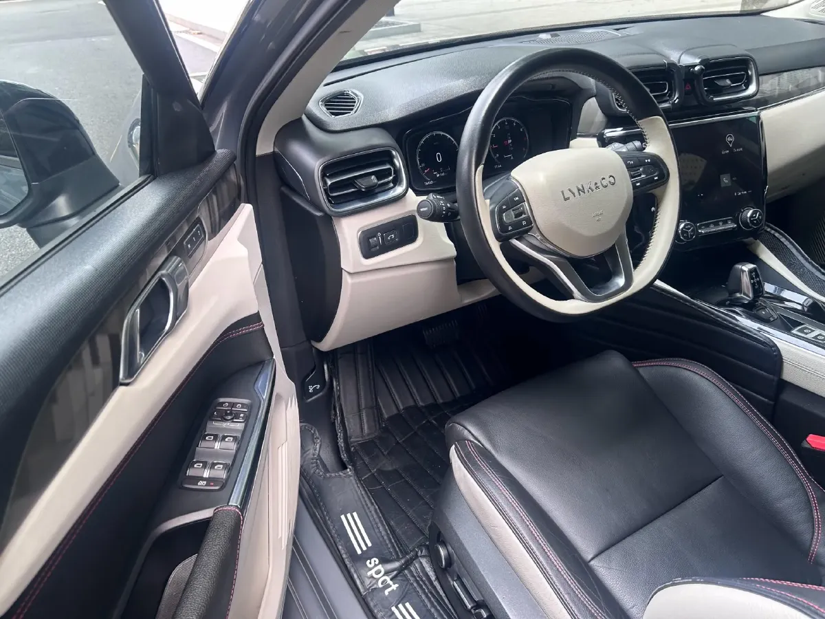 2018 Toyota C-HR 2.0L 171HP L4 CVT,autocango,china used car exporter,china ev exporter,chinese used car exporter,chinese used ev exporter