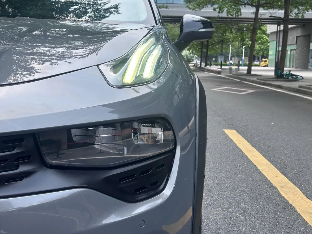 2018 Toyota C-HR 2.0L 171HP L4 CVT,autocango,china used car exporter,china ev exporter,chinese used car exporter,chinese used ev exporter