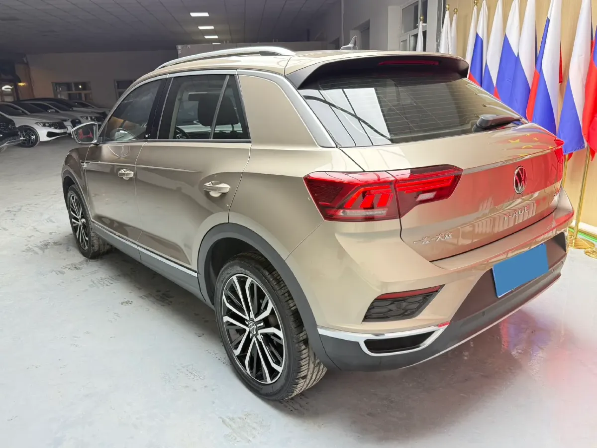 2022 Volkswagen T-Roc 1.4T 150HP L4 7DCT,autocango,china used car exporter,china ev exporter,chinese used car exporter,chinese used ev exporter