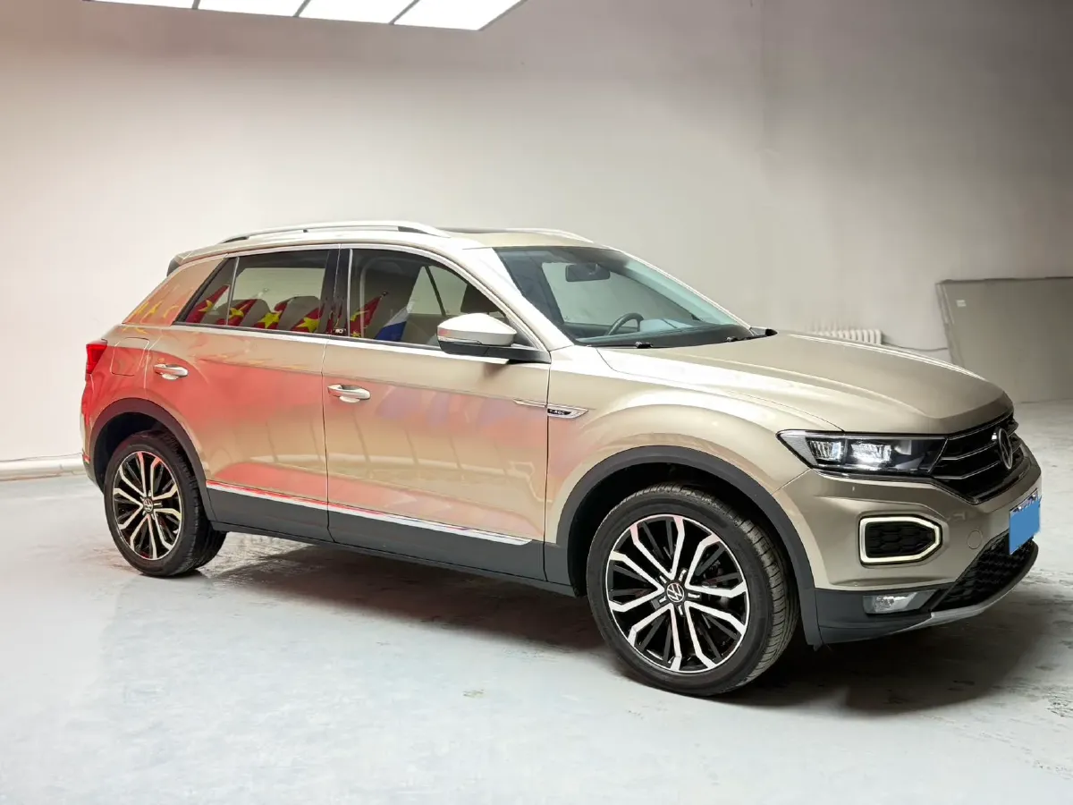 2022 Volkswagen T-Roc 1.4T 150HP L4 7DCT,autocango,china used car exporter,china ev exporter,chinese used car exporter,chinese used ev exporter