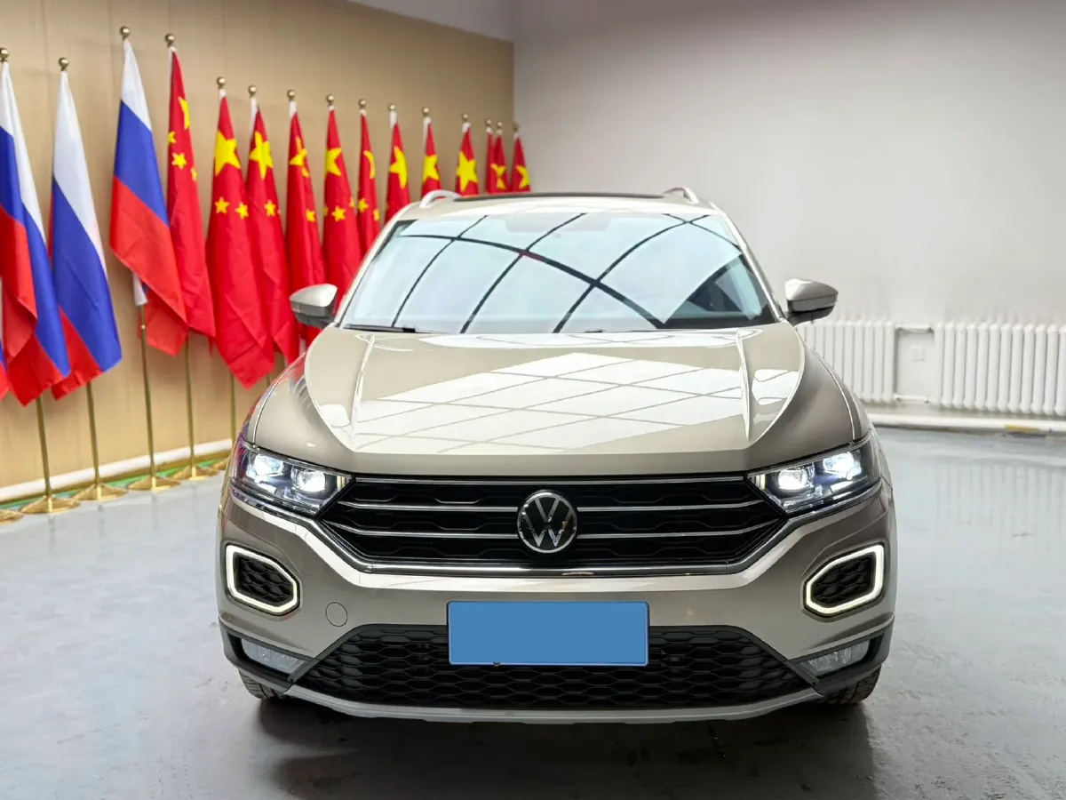 2022 Volkswagen T-Roc 1.4T 150HP L4 7DCT,autocango,china used car exporter,china ev exporter,chinese used car exporter,chinese used ev exporter