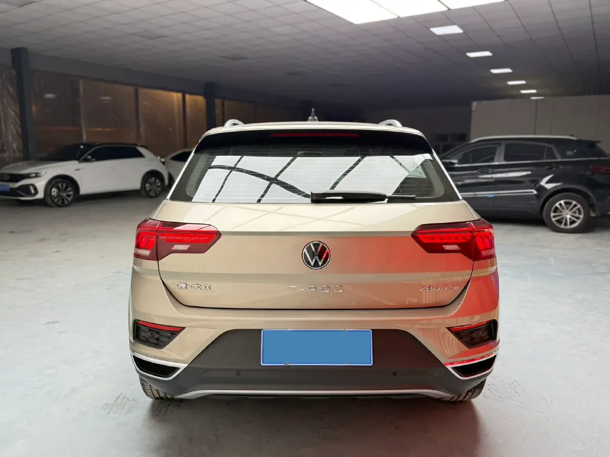 2022 Volkswagen T-Roc 1.4T 150HP L4 7DCT,autocango,china used car exporter,china ev exporter,chinese used car exporter,chinese used ev exporter