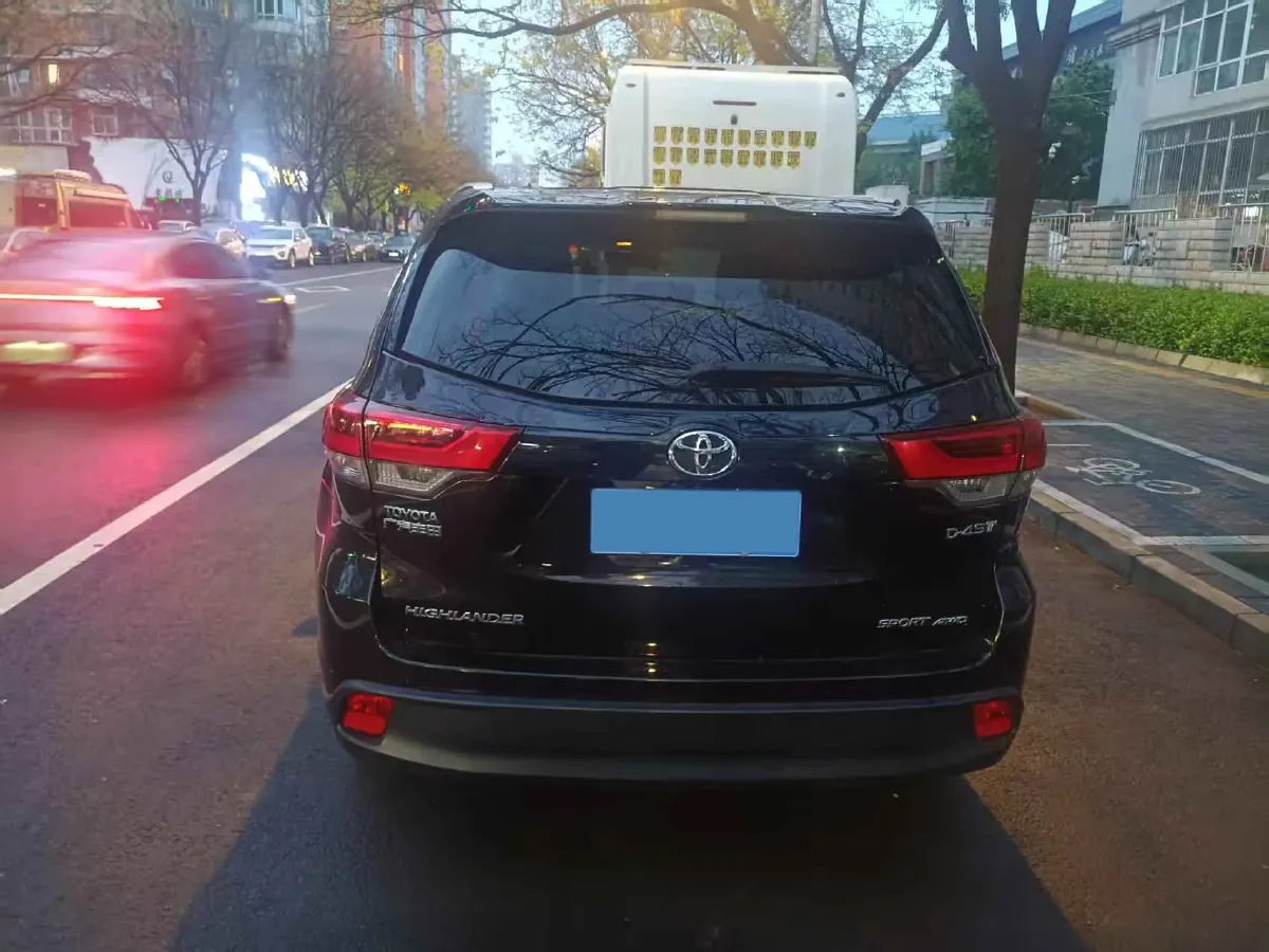 2018 Toyota Highlander 2.0T 220HP L4 6AT,autocango,china used car exporter,china ev exporter,chinese used car exporter,chinese used ev exporter