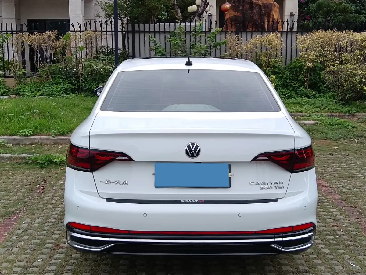 2023 Volkswagen Sagitar 1.5T 160HP L4 7DCT,autocango,china used car exporter,china ev exporter,chinese used car exporter,chinese used ev exporter