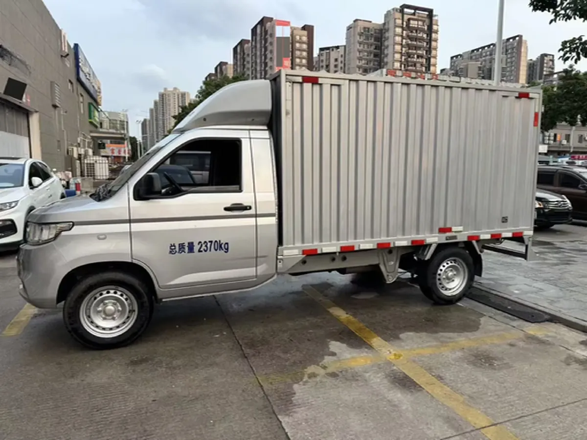 2023 WuLing RongGuang New Truck 2.0L 136HP L4 5MT,autocango,china used car exporter,china ev exporter,chinese used car exporter,chinese used ev exporter