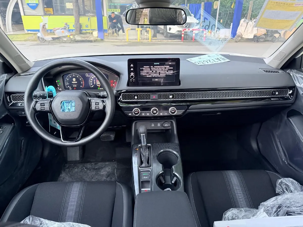 2025 Honda Civic 1.5T 182HP L4 CVT,autocango,china used car exporter,china ev exporter,chinese used car exporter,chinese used ev exporter