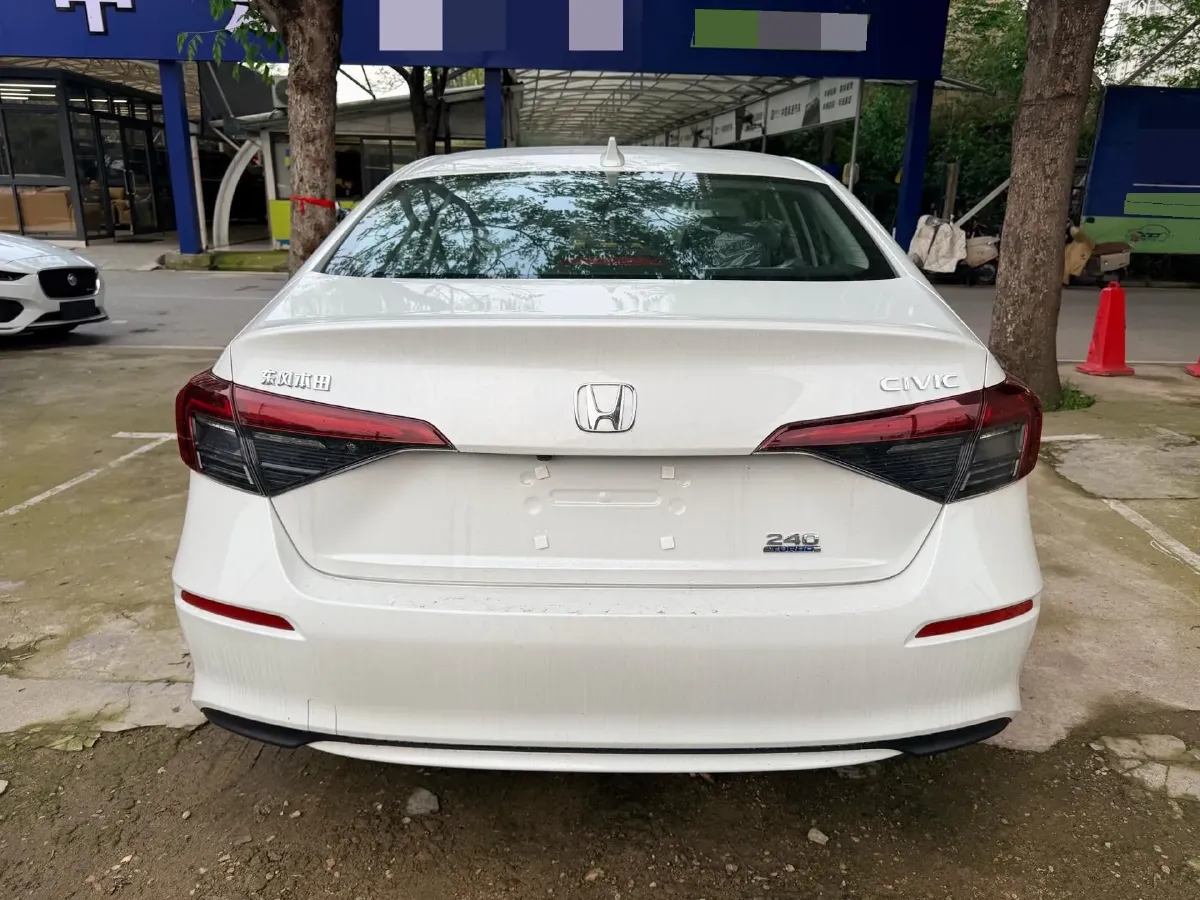2025 Honda Civic 1.5T 182HP L4 CVT,autocango,china used car exporter,china ev exporter,chinese used car exporter,chinese used ev exporter