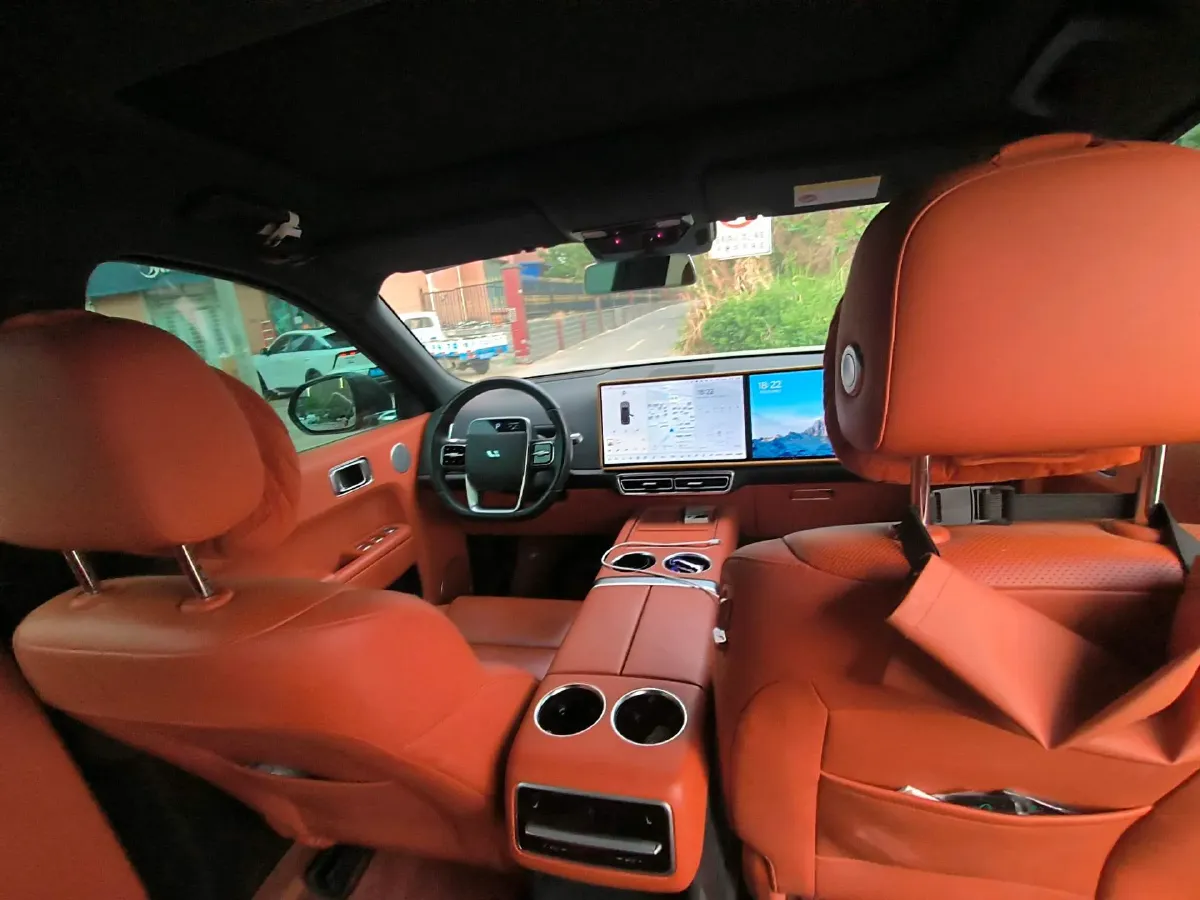 2023 Li L7 Range Extended 154HP REEV 40.9KWH,autocango,china used car exporter,china ev exporter,chinese used car exporter,chinese used ev exporter