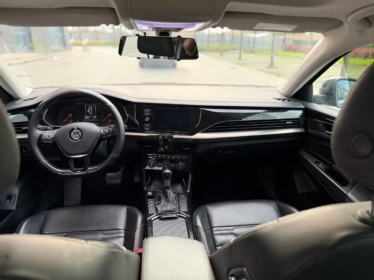 2019 Skoda Kodiak 2.0T 186HP L4 7DCT,autocango,china used car exporter,china ev exporter,chinese used car exporter,chinese used ev exporter