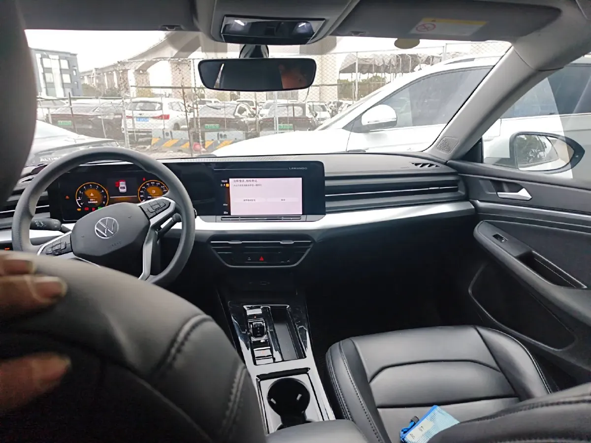 2024 Volkswagen Lamando 1.2T 116HP L4 7DCT,autocango,china used car exporter,china ev exporter,chinese used car exporter,chinese used ev exporter