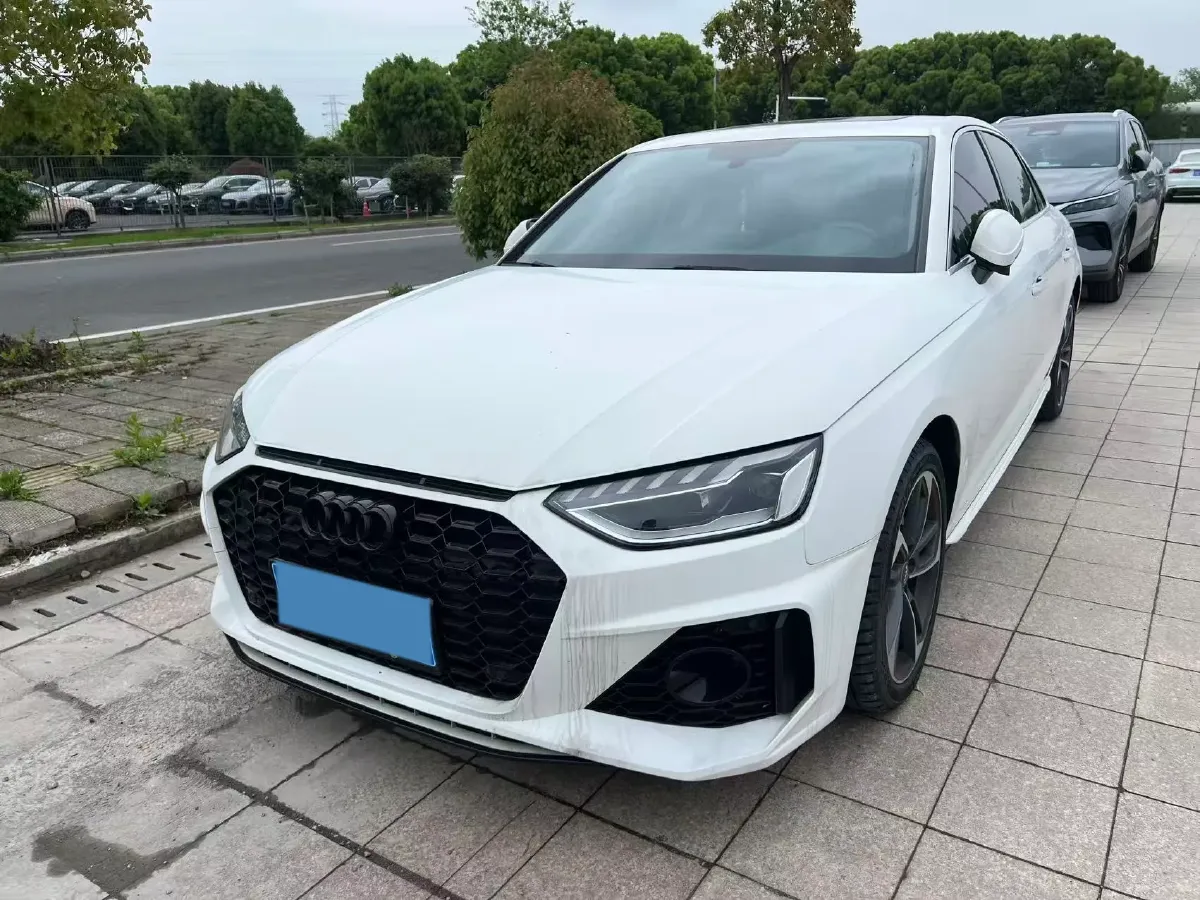 2020 Audi A4L 2.0T 190HP L4 7DCT,autocango,china used car exporter,china ev exporter,chinese used car exporter,chinese used ev exporter