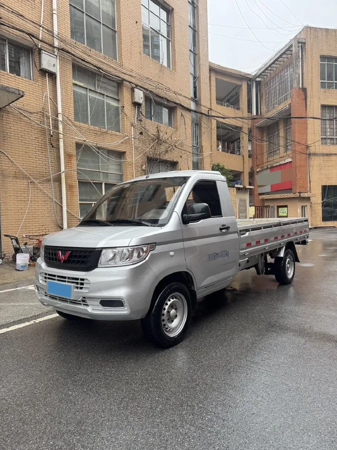 2021 WuLing RongGuang New Truck 1.5L 99HP L4 5MT,autocango,china used car exporter,china ev exporter,chinese used car exporter,chinese used ev exporter