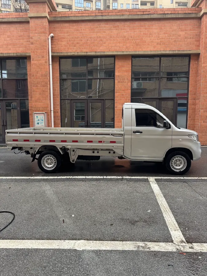 2021 WuLing RongGuang New Truck 1.5L 99HP L4 5MT,autocango,china used car exporter,china ev exporter,chinese used car exporter,chinese used ev exporter