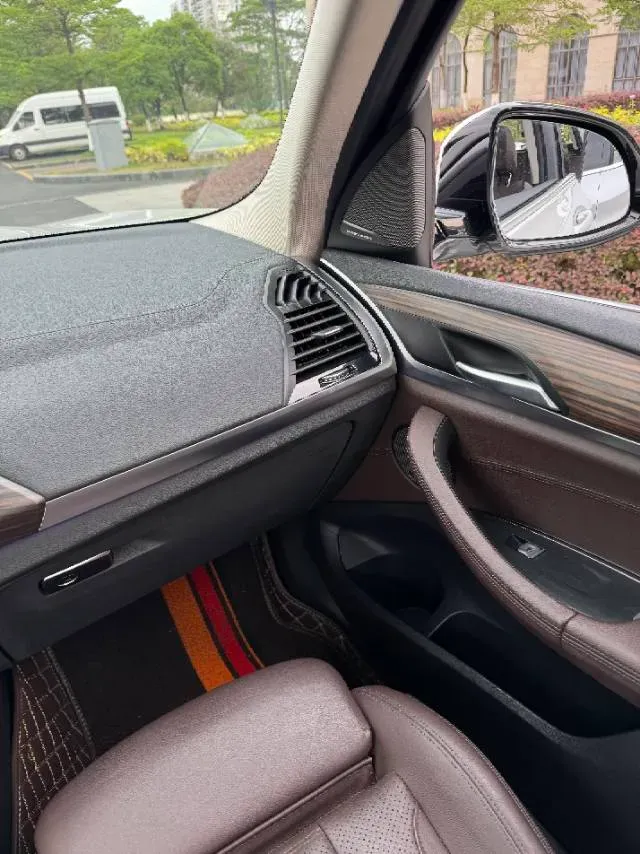 2021 BMW X3 2.0T 224HP L4 8AT,autocango,china used car exporter,china ev exporter,chinese used car exporter,chinese used ev exporter