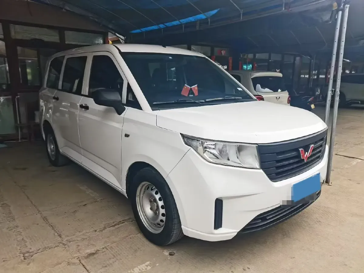 2019 WuLing HongGuang Plus 1.5T 147HP L4 6MT,autocango,china used car exporter,china ev exporter,chinese used car exporter,chinese used ev exporter