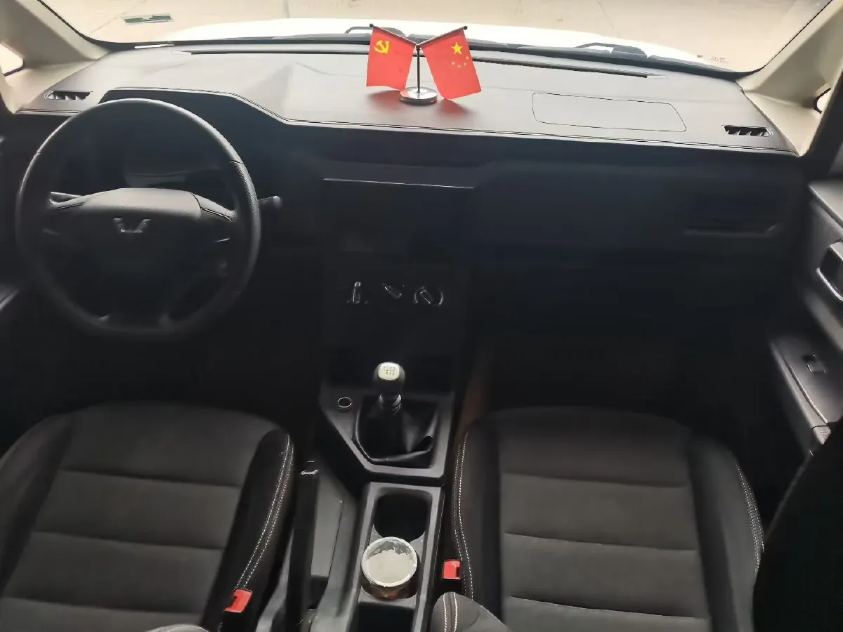 2019 WuLing HongGuang Plus 1.5T 147HP L4 6MT,autocango,china used car exporter,china ev exporter,chinese used car exporter,chinese used ev exporter