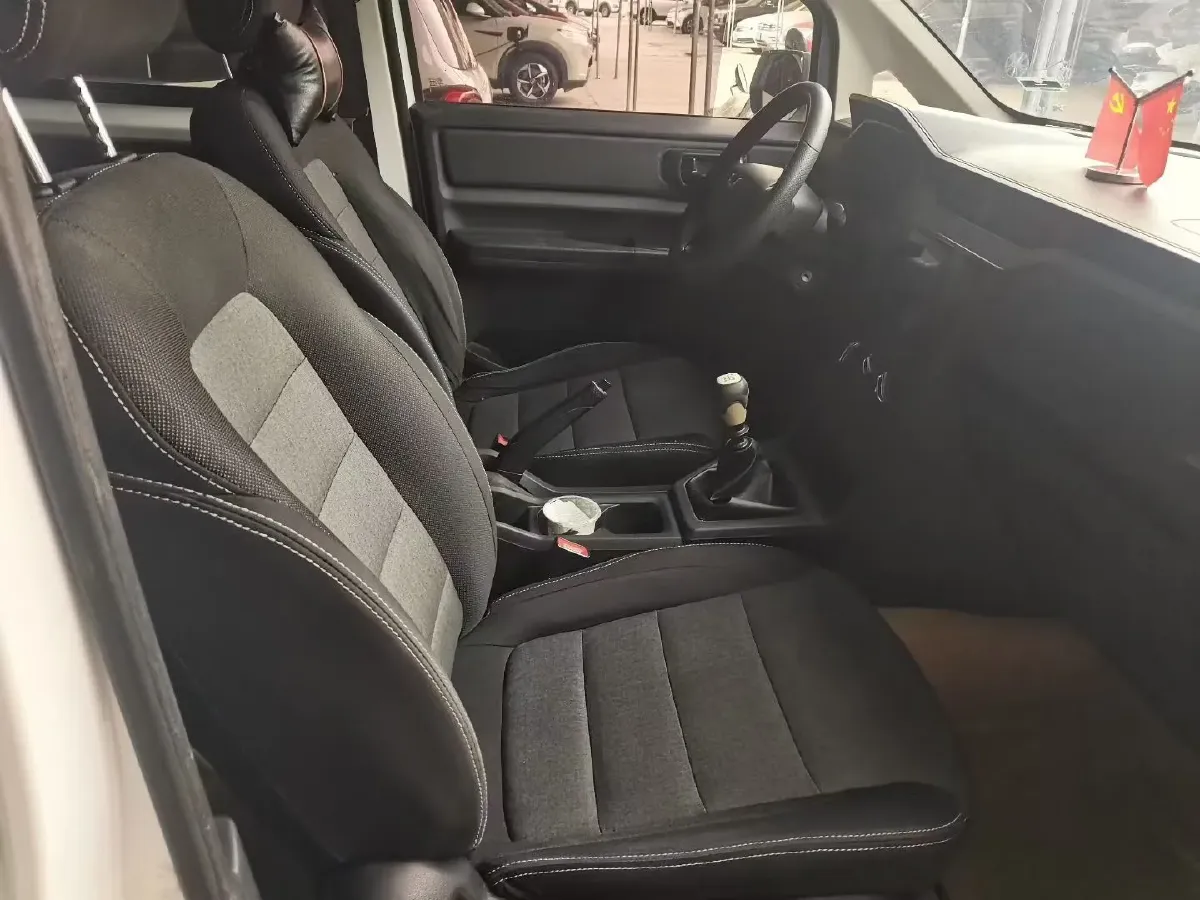 2019 WuLing HongGuang Plus 1.5T 147HP L4 6MT,autocango,china used car exporter,china ev exporter,chinese used car exporter,chinese used ev exporter