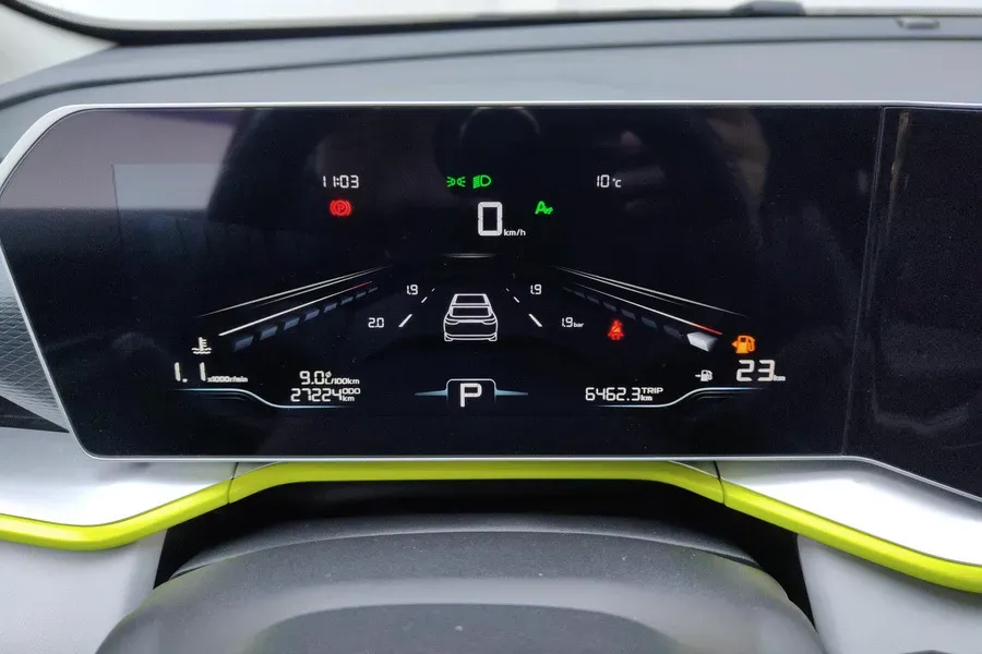 2022 Geely Coolray 1.5T 181HP L4 7DCT,autocango,china used car exporter,china ev exporter,chinese used car exporter,chinese used ev exporter