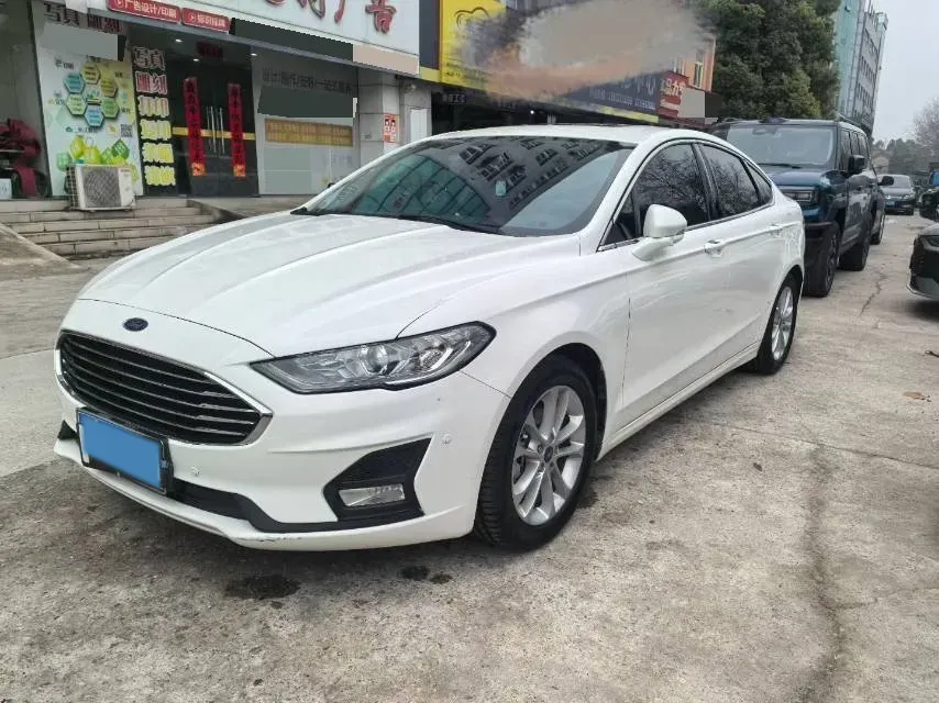 2020 Ford Mondeo 2.0T 207HP L4 6AT,autocango,china used car exporter,china ev exporter,chinese used car exporter,chinese used ev exporter