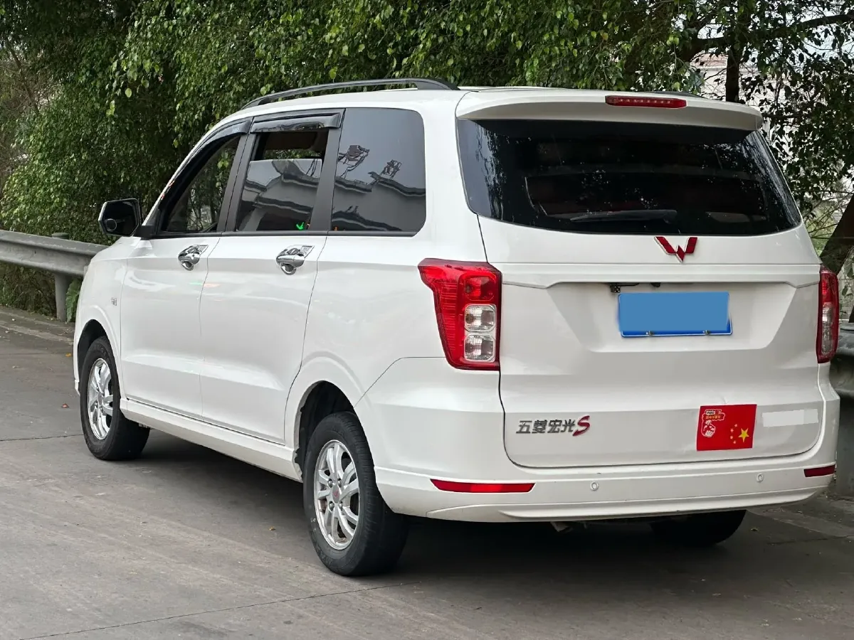 2019 WuLing HongGuang 1.5L 99HP L4 6MT,autocango,china used car exporter,china ev exporter,chinese used car exporter,chinese used ev exporter