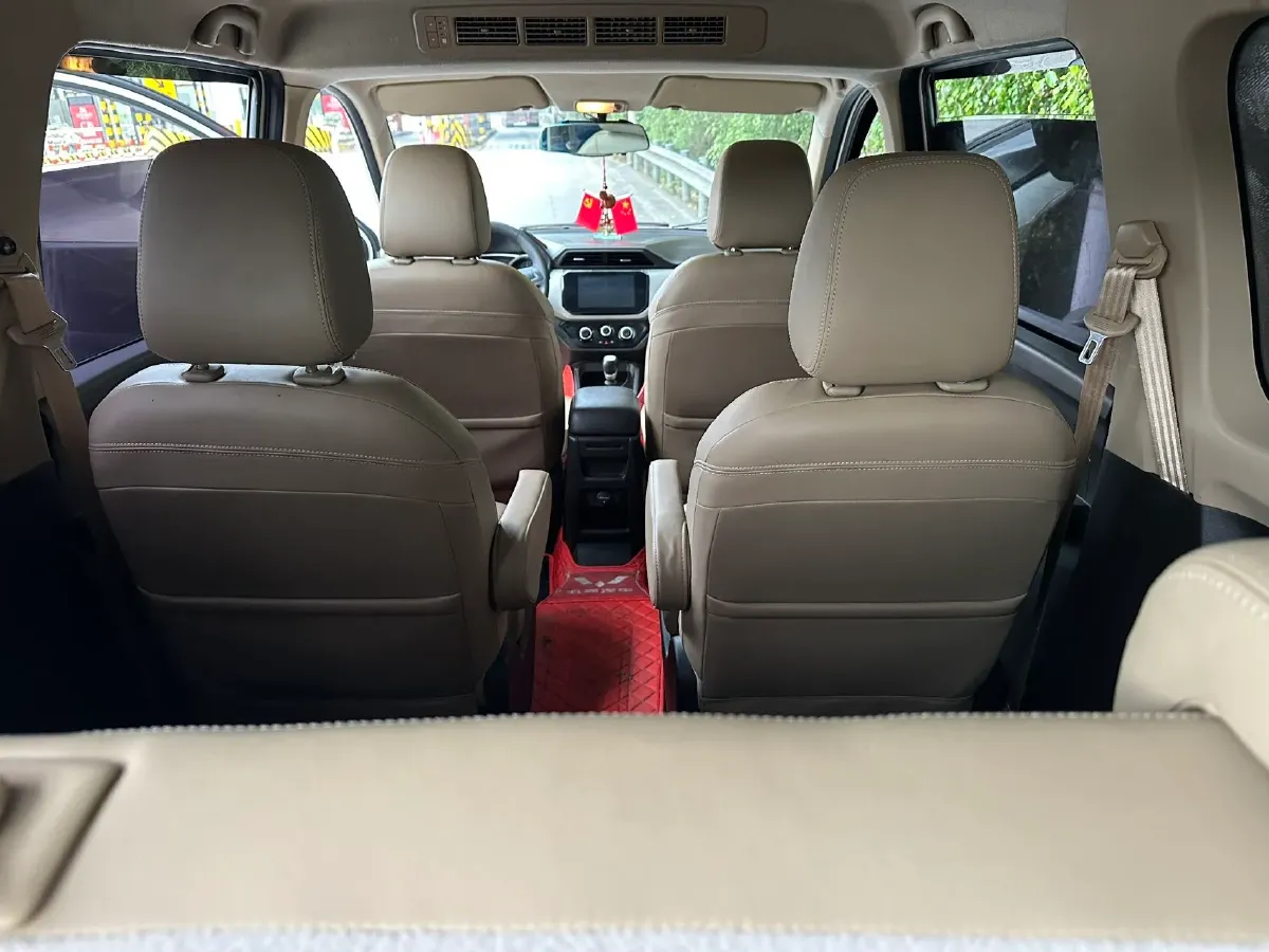 2019 WuLing HongGuang 1.5L 99HP L4 6MT,autocango,china used car exporter,china ev exporter,chinese used car exporter,chinese used ev exporter