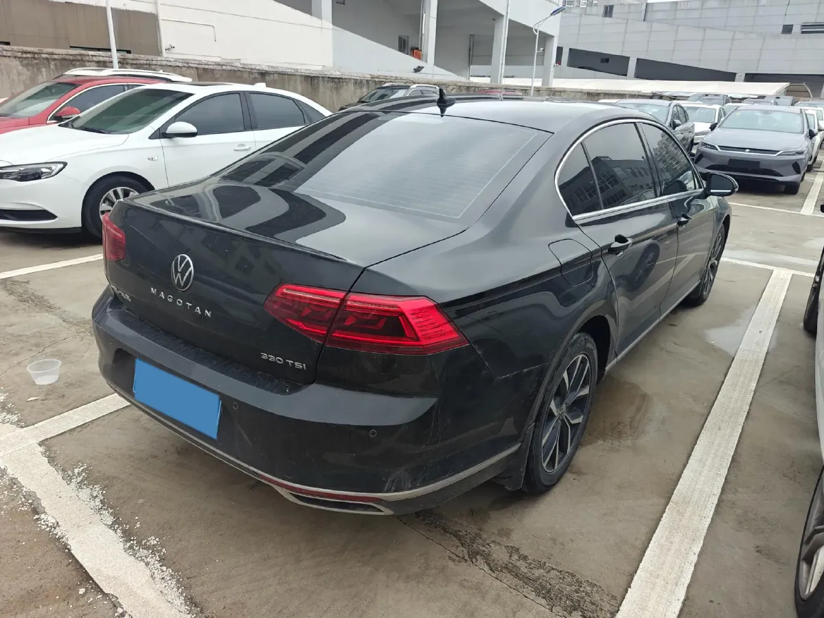 2020 Volkswagen Magotan 2.0T 186HP L4 7DCT,autocango,china used car exporter,china ev exporter,chinese used car exporter,chinese used ev exporter