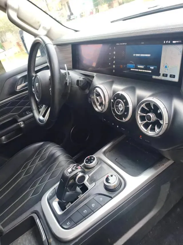 2023 Tank 300 2.0T 227HP L4 8AT,autocango,china used car exporter,china ev exporter,chinese used car exporter,chinese used ev exporter