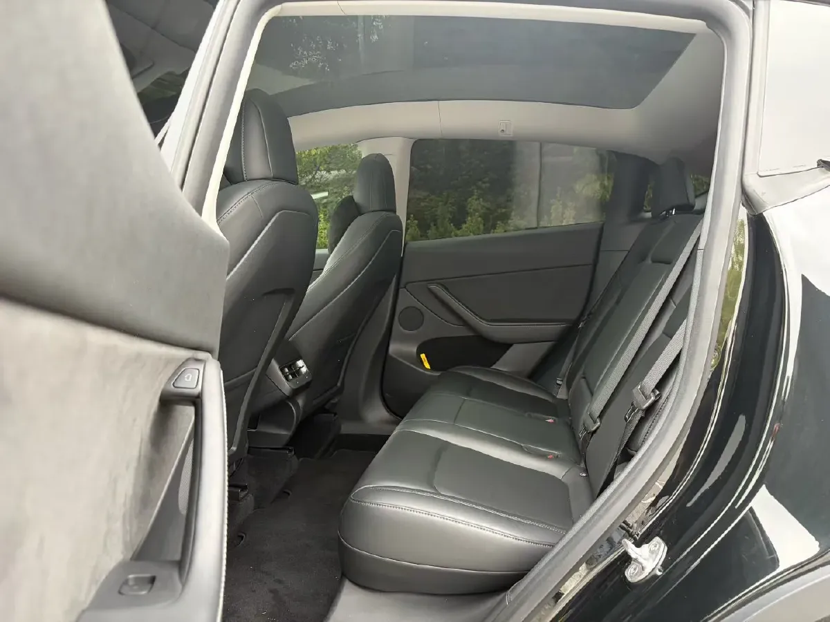 2021 MINI COUNTRYMAN 1.5T 136HP L3 8AT,autocango,china used car exporter,china ev exporter,chinese used car exporter,chinese used ev exporter