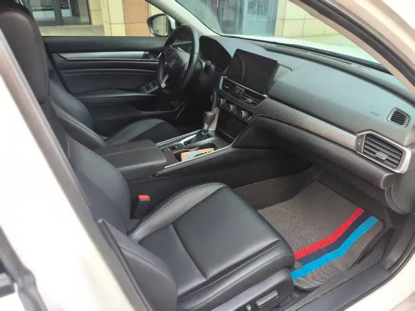 2022 Honda Accord 1.5T 194HP L4 CVT,autocango,china used car exporter,china ev exporter,chinese used car exporter,chinese used ev exporter