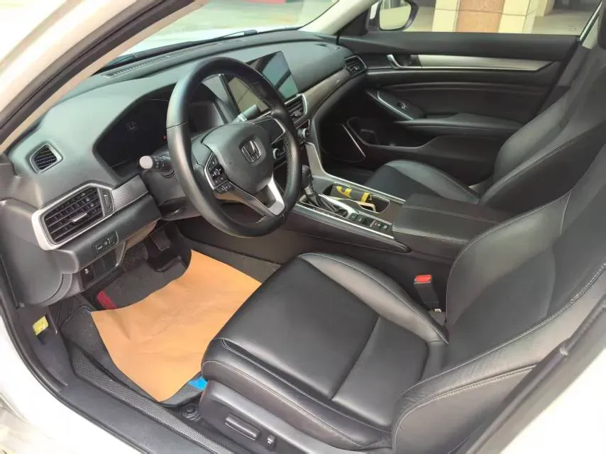 2022 Honda Accord 1.5T 194HP L4 CVT,autocango,china used car exporter,china ev exporter,chinese used car exporter,chinese used ev exporter
