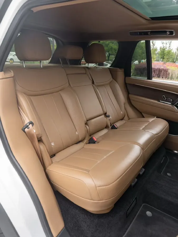 2024 Land Rover Range Rover 3.0T 400HP L6 8AT,autocango,china used car exporter,china ev exporter,chinese used car exporter,chinese used ev exporter