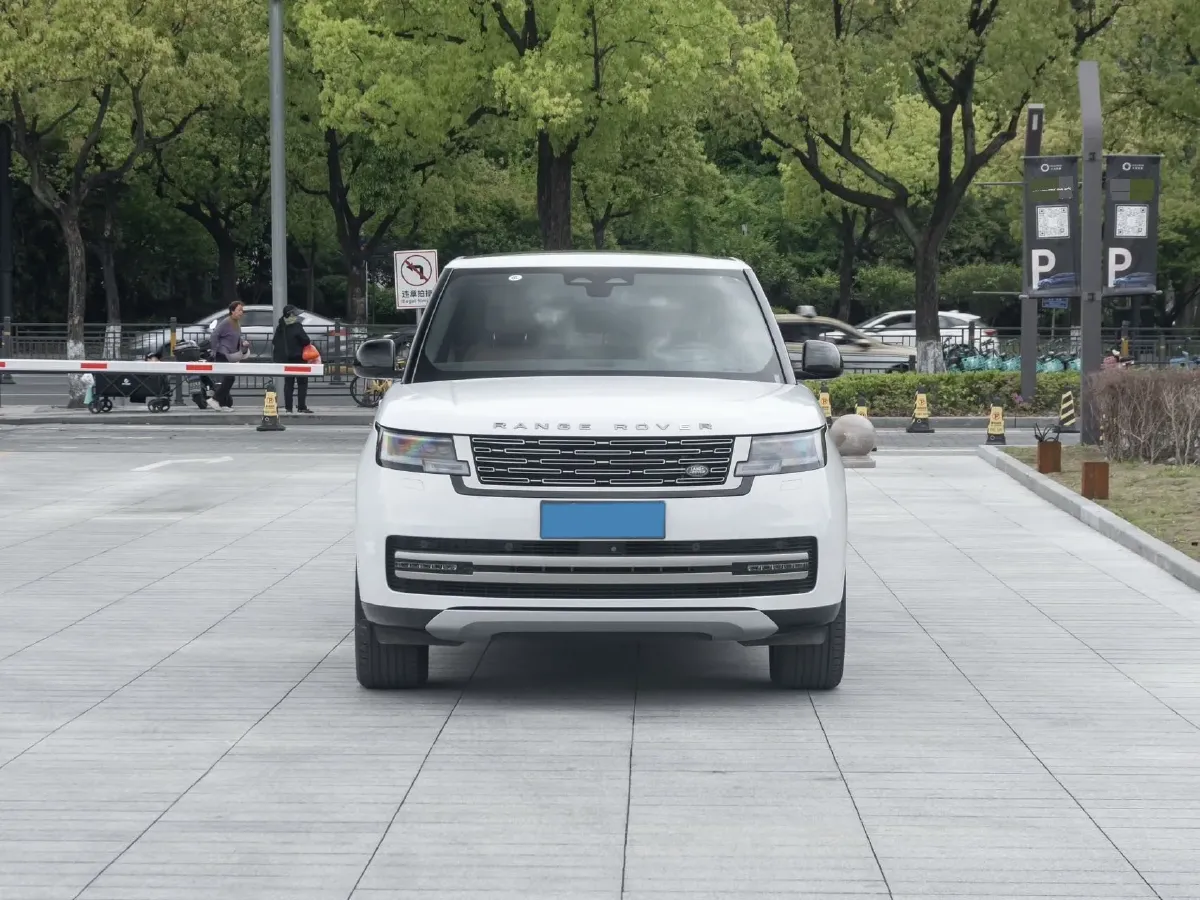 2024 Land Rover Range Rover 3.0T 400HP L6 8AT,autocango,china used car exporter,china ev exporter,chinese used car exporter,chinese used ev exporter